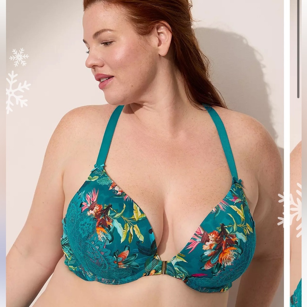 Cacique Front-Close Strappy-Back Boost Plunge Bra 46DDD